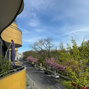Reside In The Golden Wave Apartment Graz