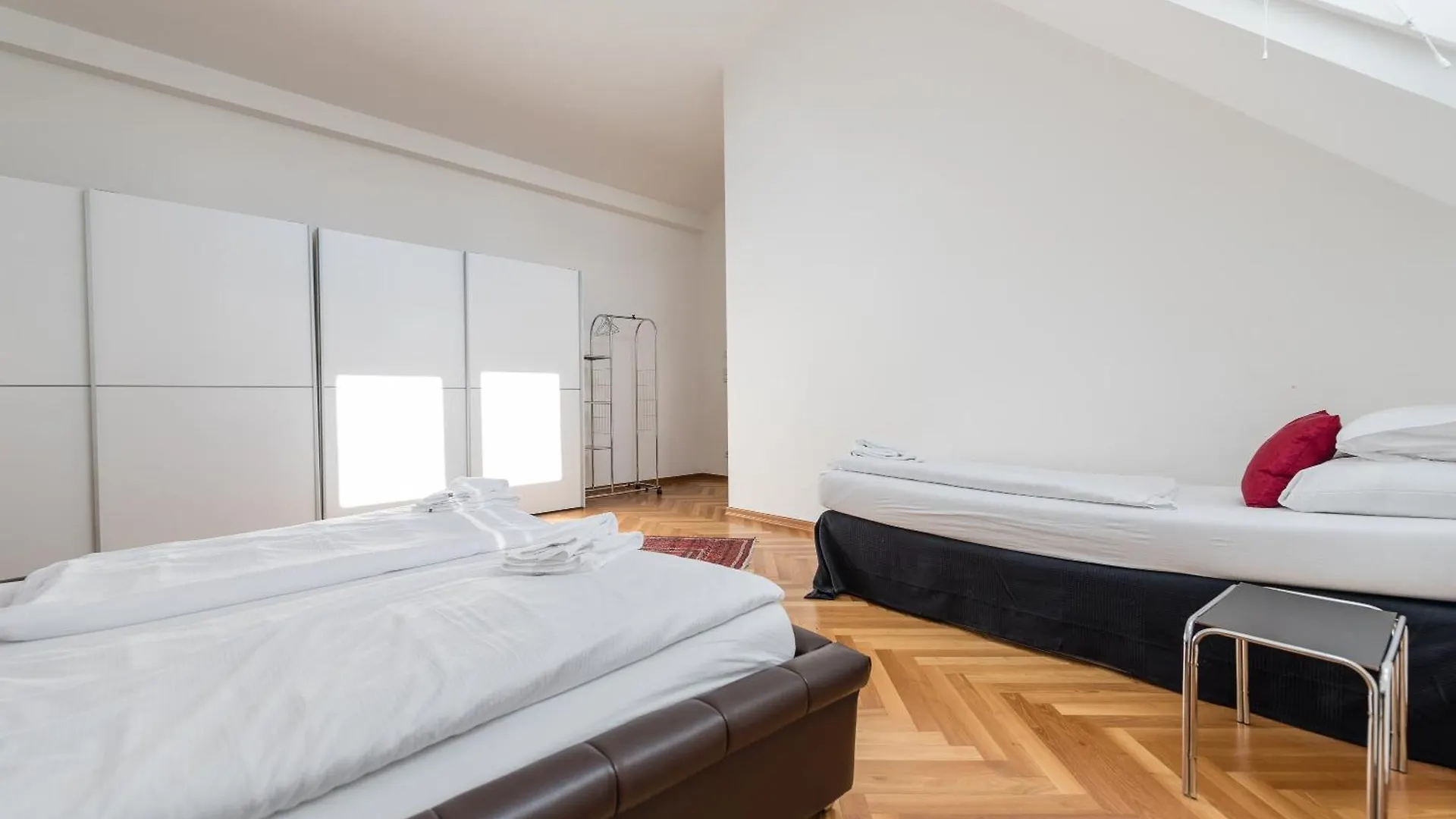 Apartments Next To Vienna Stateopera With Aircondition
