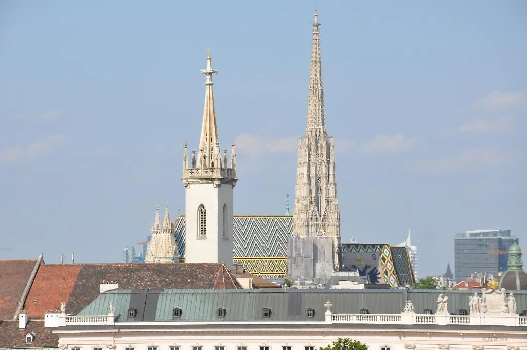 Apartments Next To Vienna Stateopera With Aircondition