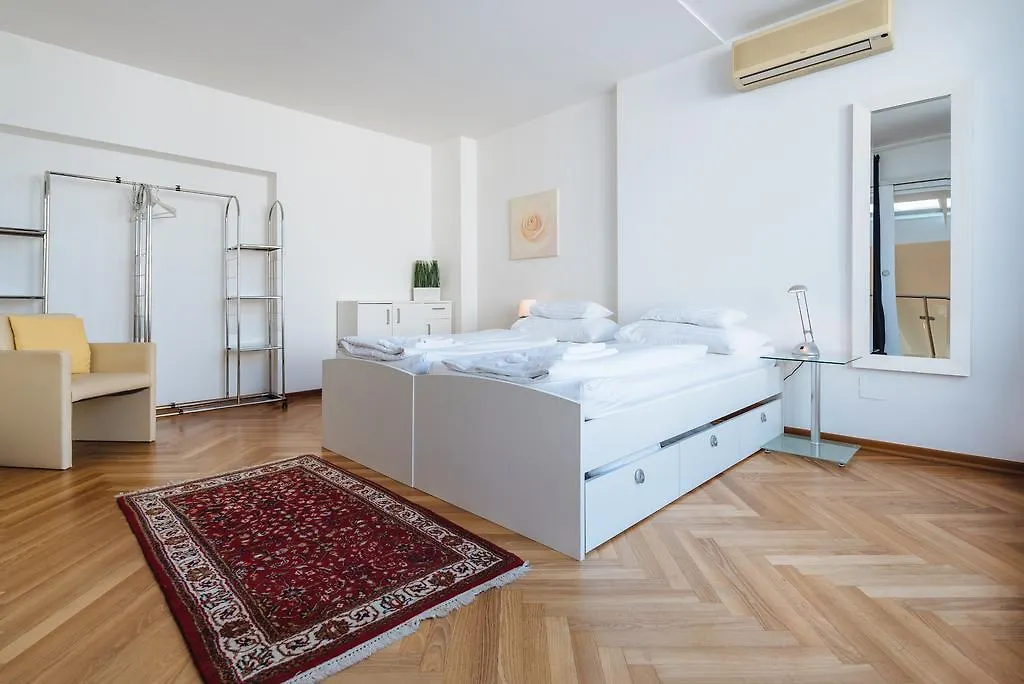 Apartments Next To Vienna Stateopera With Aircondition Austria